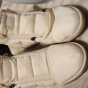 Ugg Lakersider zip puff waterproof boots